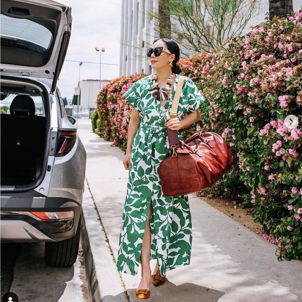 Zara belted green and white leaf pattern printed Midi Dress (Style 8372/109). - Picture 3 of 11